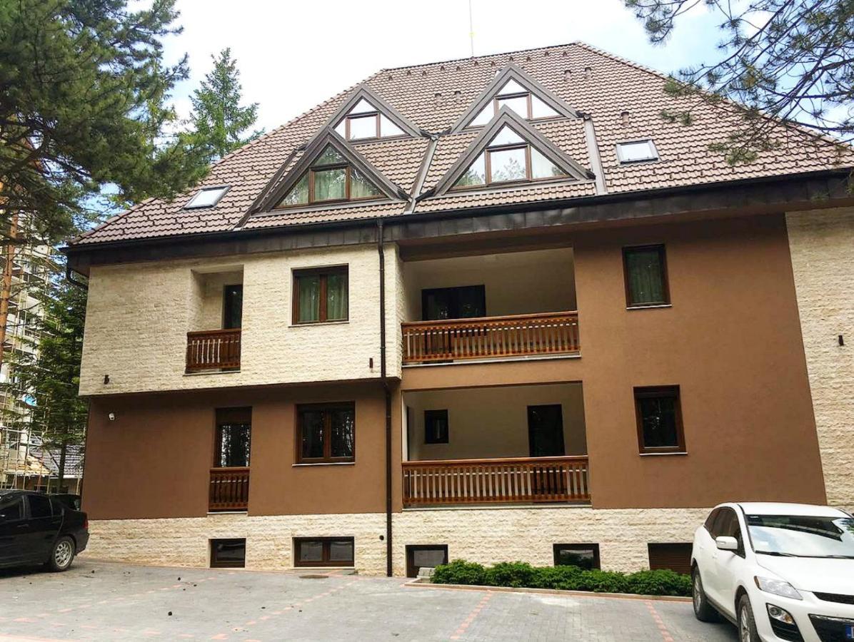 Lovac Apartmani ซลาตีบอร์ ภายนอก รูปภาพ